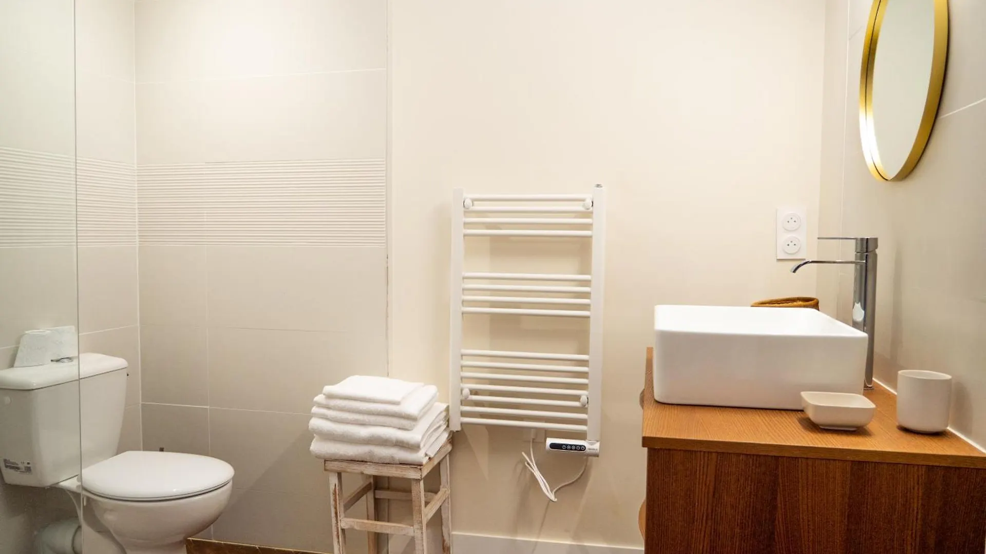 La Chambre Bleue Lezat-sur-Leze Bed & Breakfast